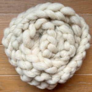 100% Canadian Tunis pindrafted roving, per 50 or 100 gram bump