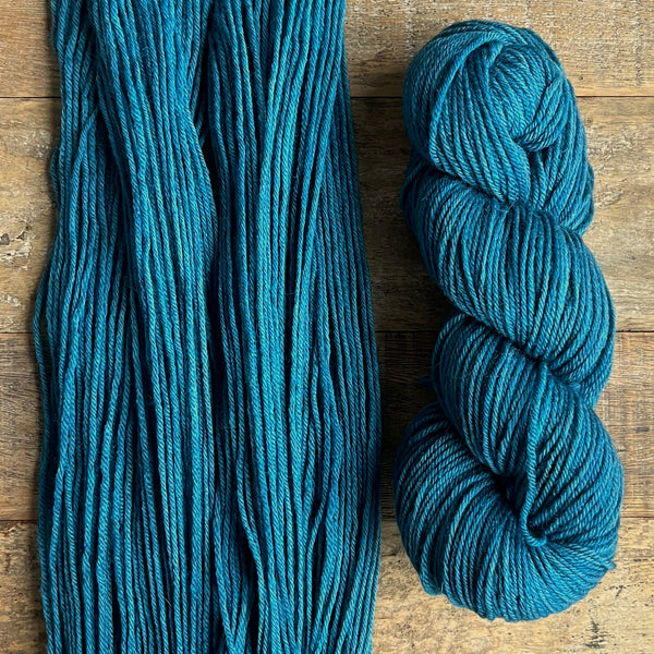 BUNTING DK - 100% Falkland Corriedale DK weight yarn, 245 metres per 100 grams, 4 ply, non-superwash